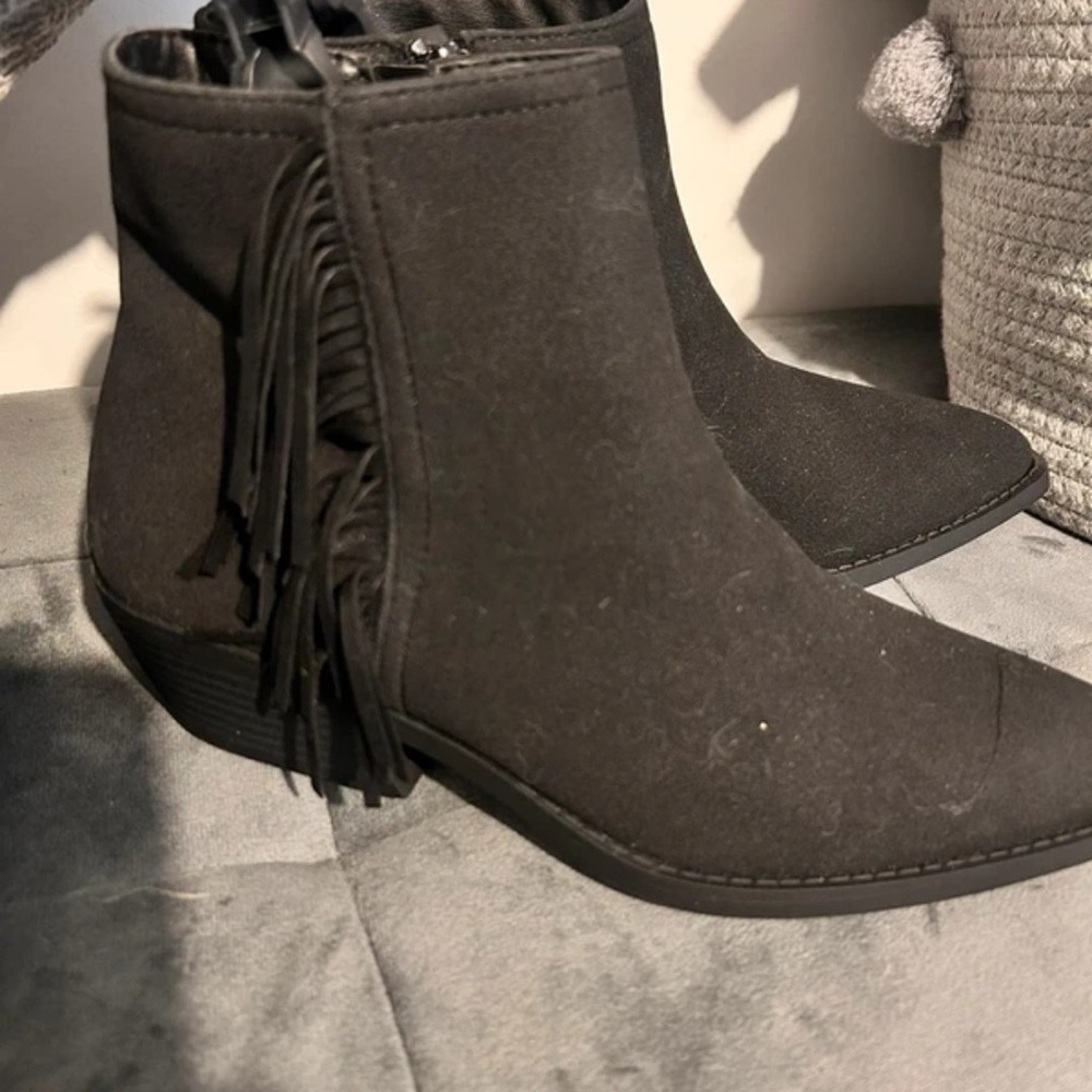 Chic Black Fringe Ankle Booties